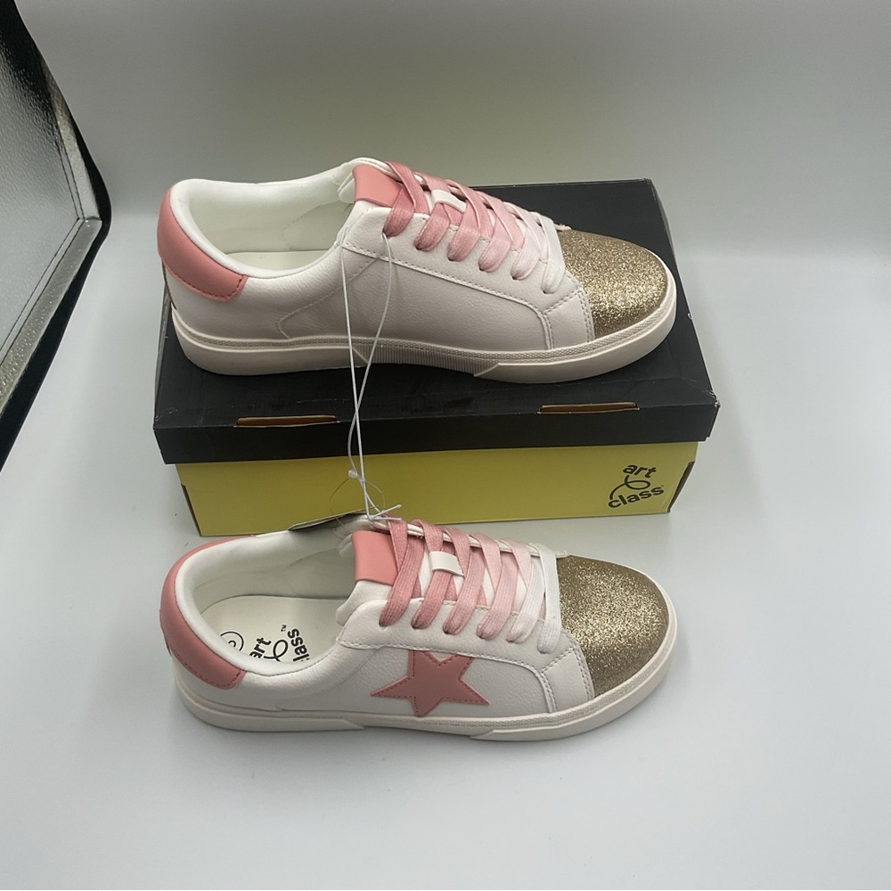 Art Class Girl Sz 5 Kaitlyn Court Sneakers Pink Stars Gold Sparkles White Shoe - Picture 4 of 7
